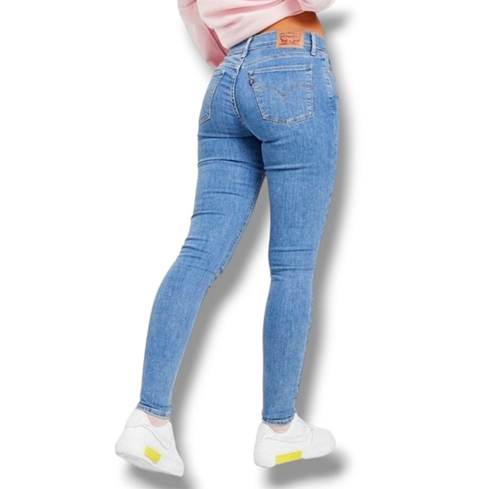 Levi's 701 Light Wash Mid-Rise Super Skinny Jeans Size 32